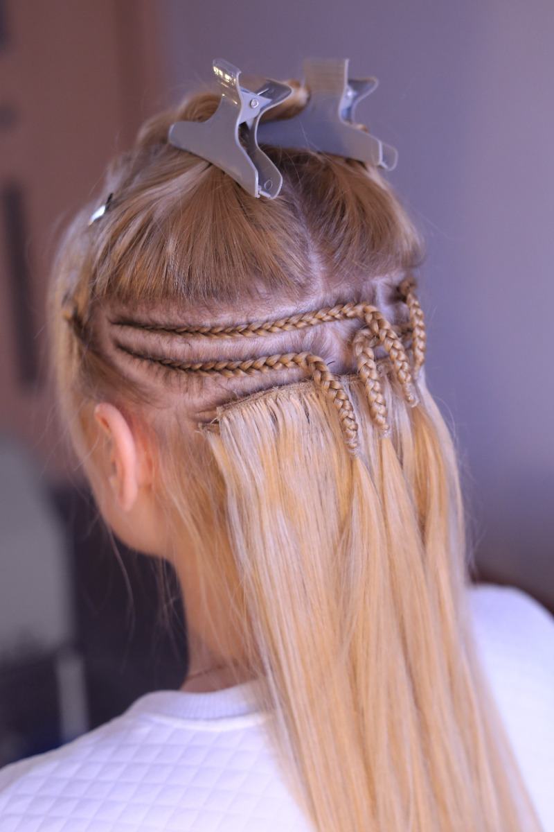 Cornrows for wefts made of human hair